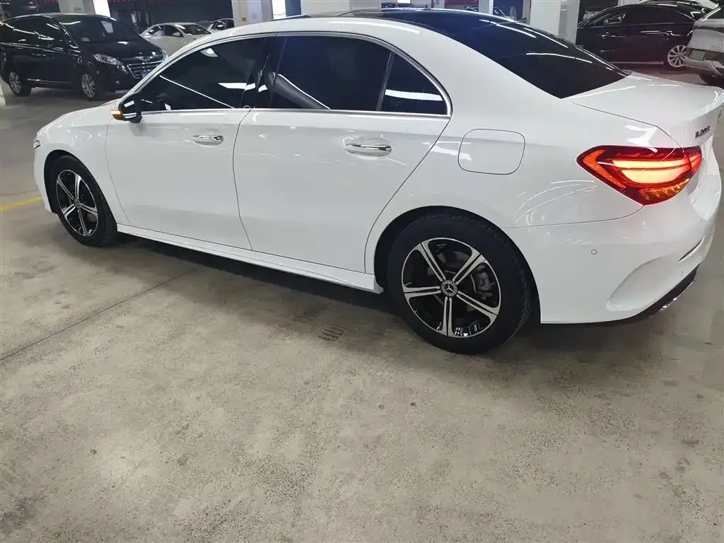 Mercedes-Benz A-Class 2023 из CN, фото 5