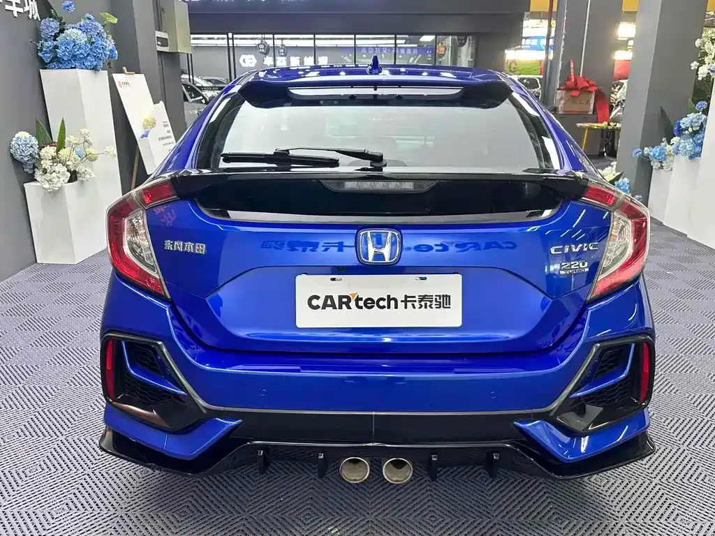 Honda Civic — фото 10