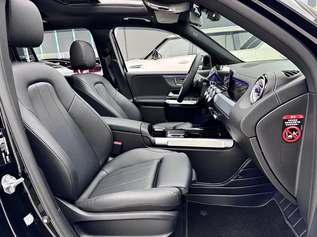 Mercedes-Benz GLB 2023 из CN, фото 9