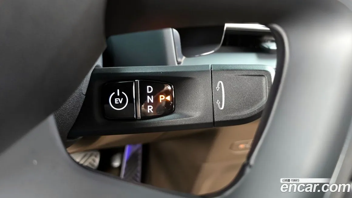 Kia EV9 2024 из KR, фото 9