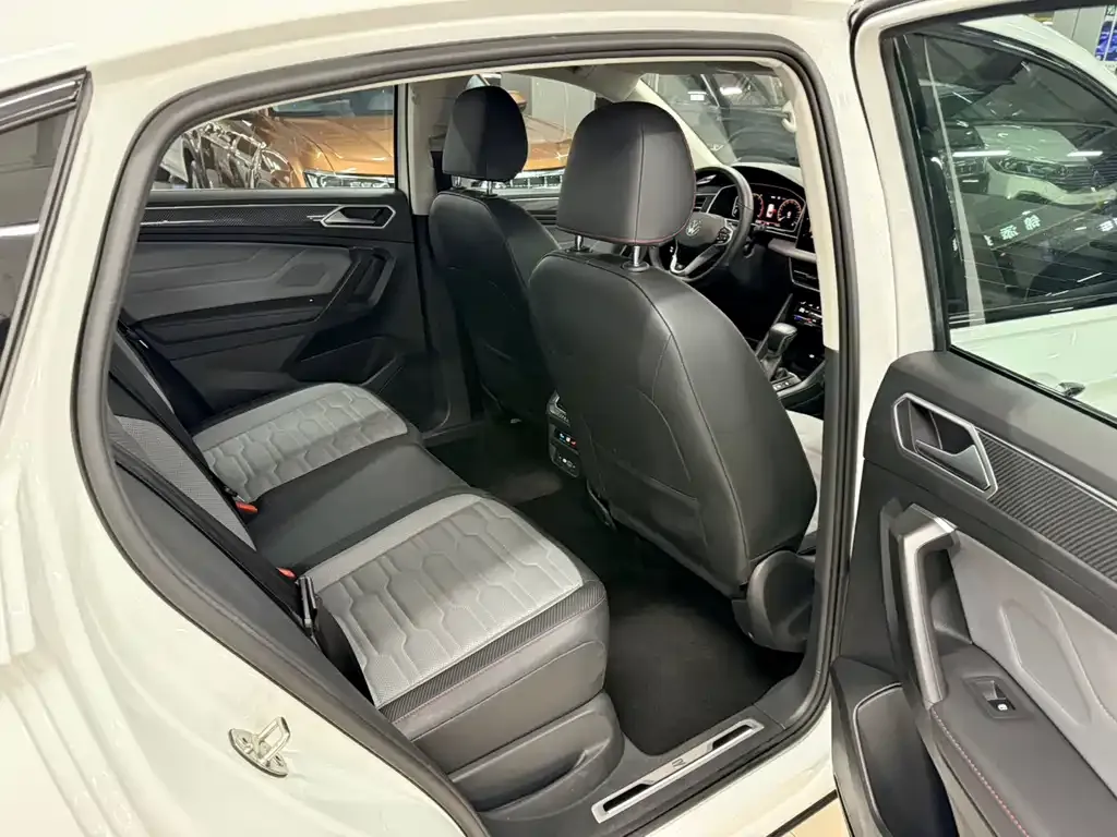 Volkswagen Tiguan X 2022 из CN, фото 7