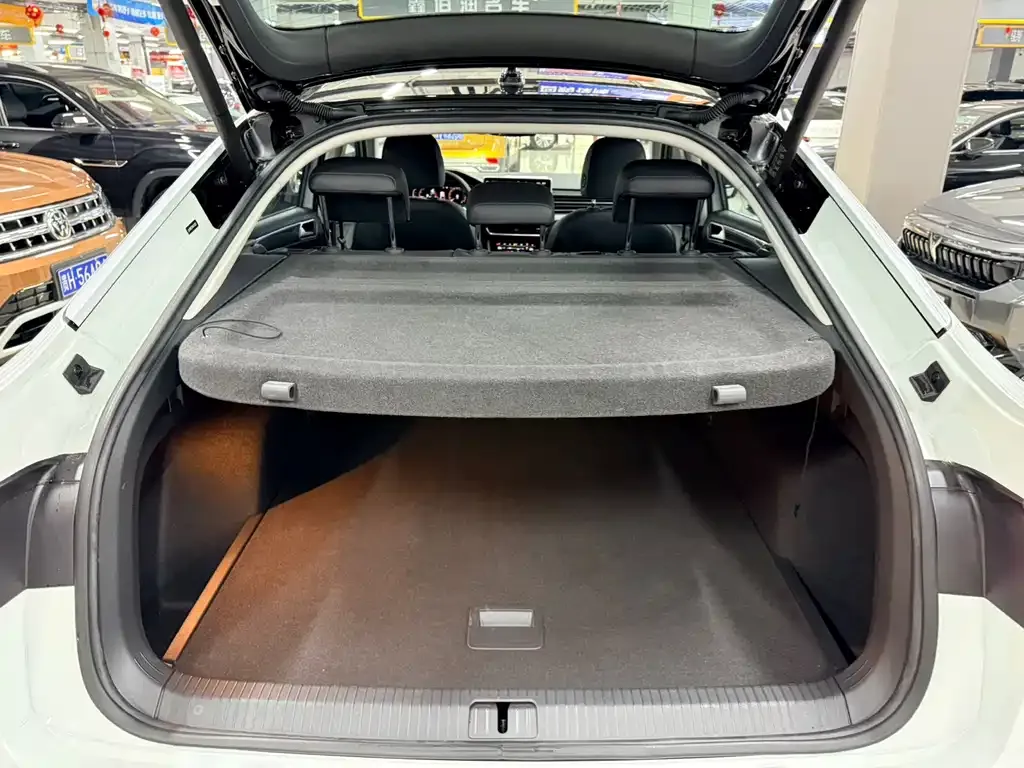 Volkswagen Tiguan X 2022 из CN, фото 8