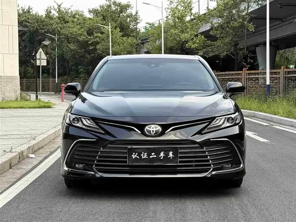 Toyota Camry 2023 из CN, фото 1