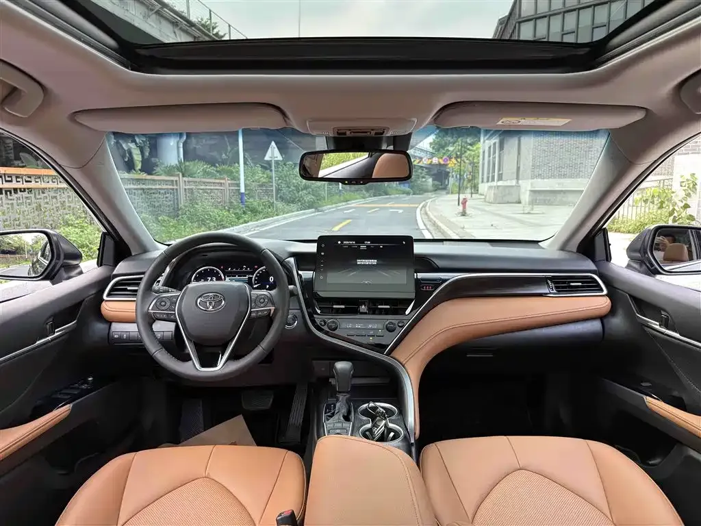 Toyota Camry 2023 из CN, фото 8