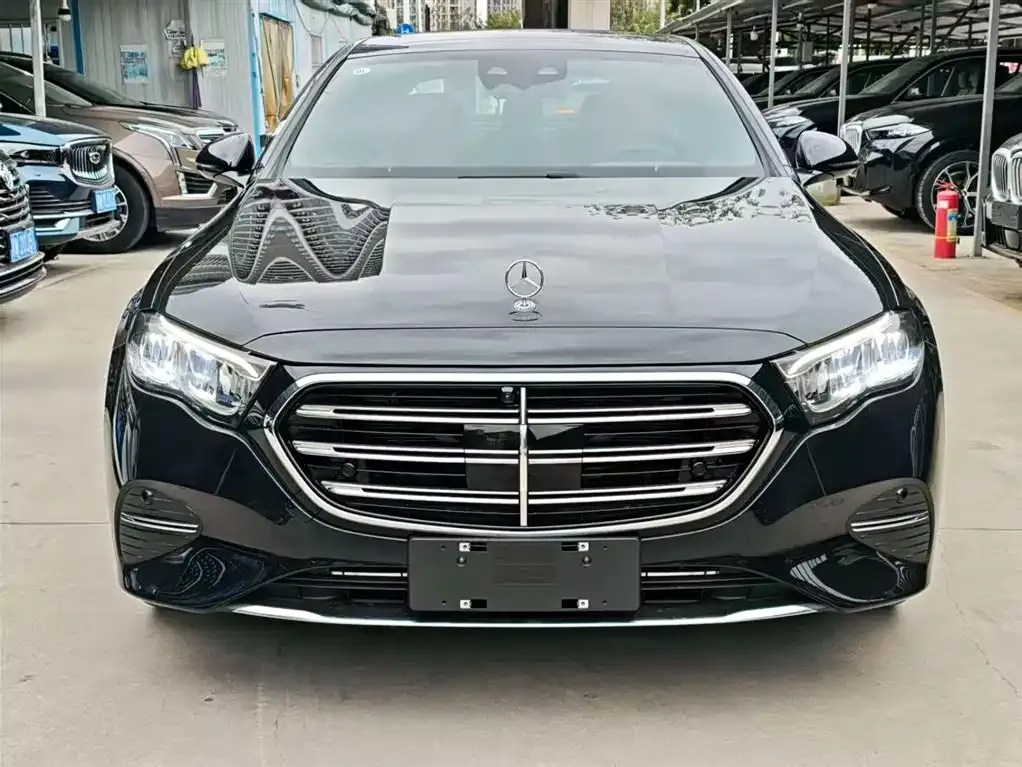 Mercedes-Benz E-Class 2025 из CN, фото 2