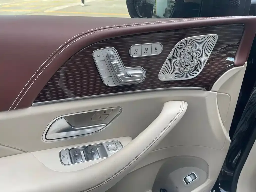 Mercedes-Benz GLS 2023 из CN, фото 4
