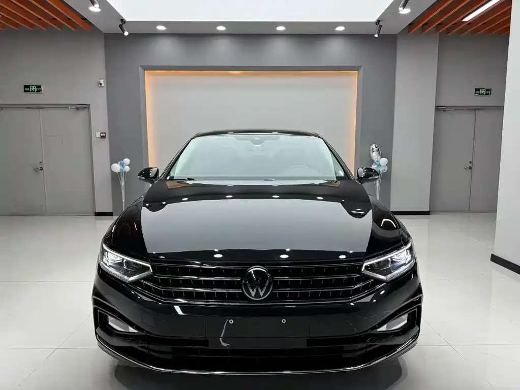 Volkswagen Magotan 2023 из CN, фото 2
