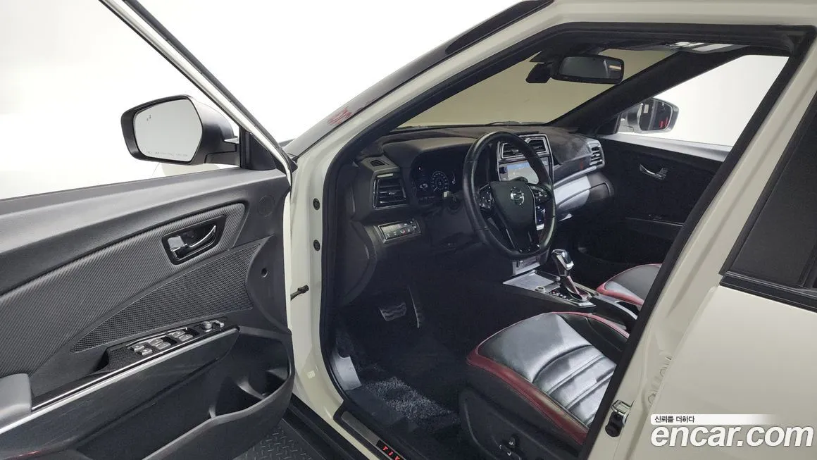 KG Mobility (Ssangyong) TIBOLI 2022 из KR, фото 10