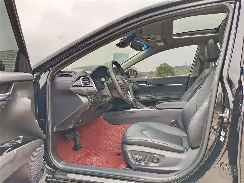 Toyota Camry 2022 из CN, фото 10