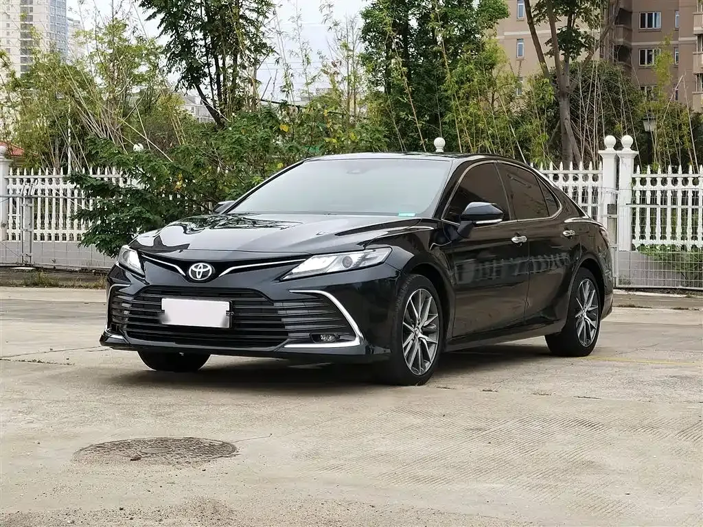 Toyota Camry 2022 из CN, фото 2