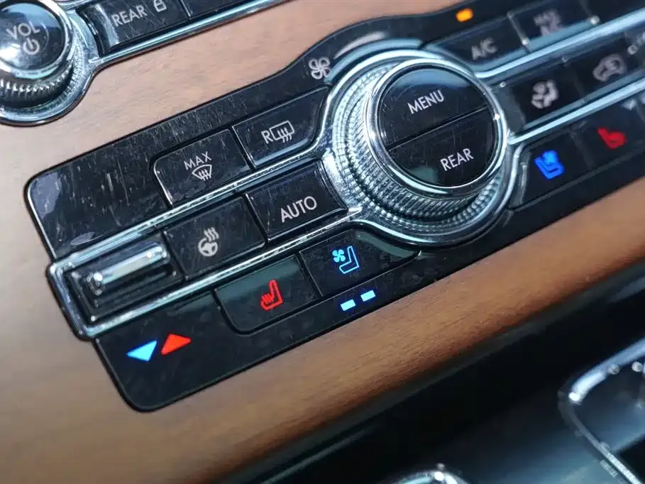 Lincoln Aviator 2022 из CN, фото 9