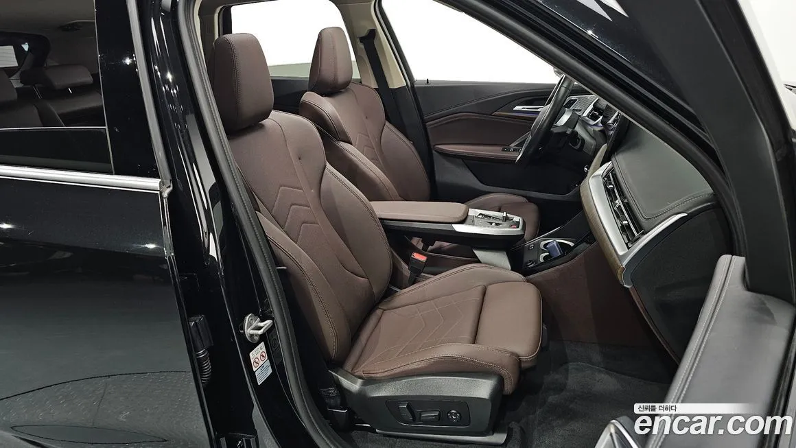 BMW iX1 2023 из KR, фото 10