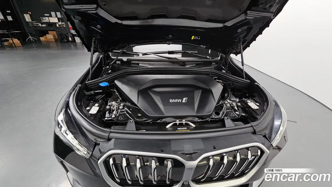 BMW iX1 2023 из KR, фото 6