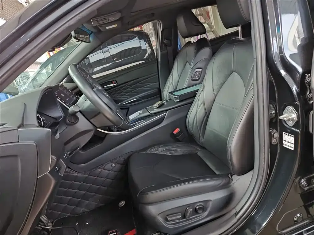 Toyota Avalon 2022 из CN, фото 7