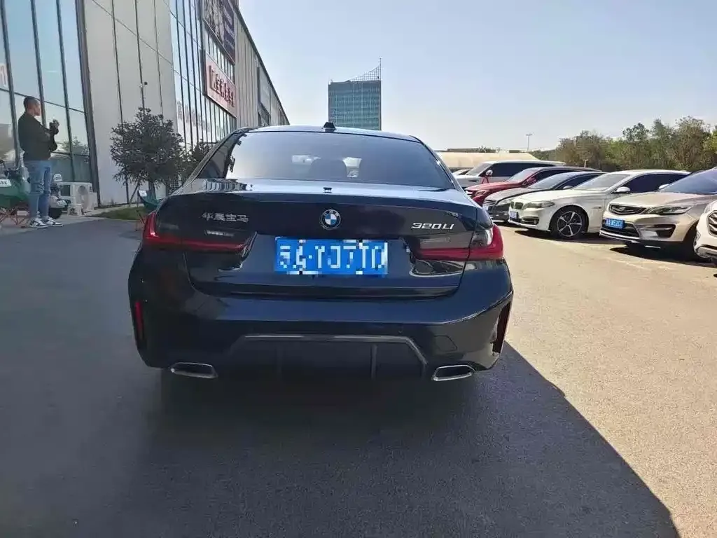 BMW 3 Series 2024 из CN, фото 8