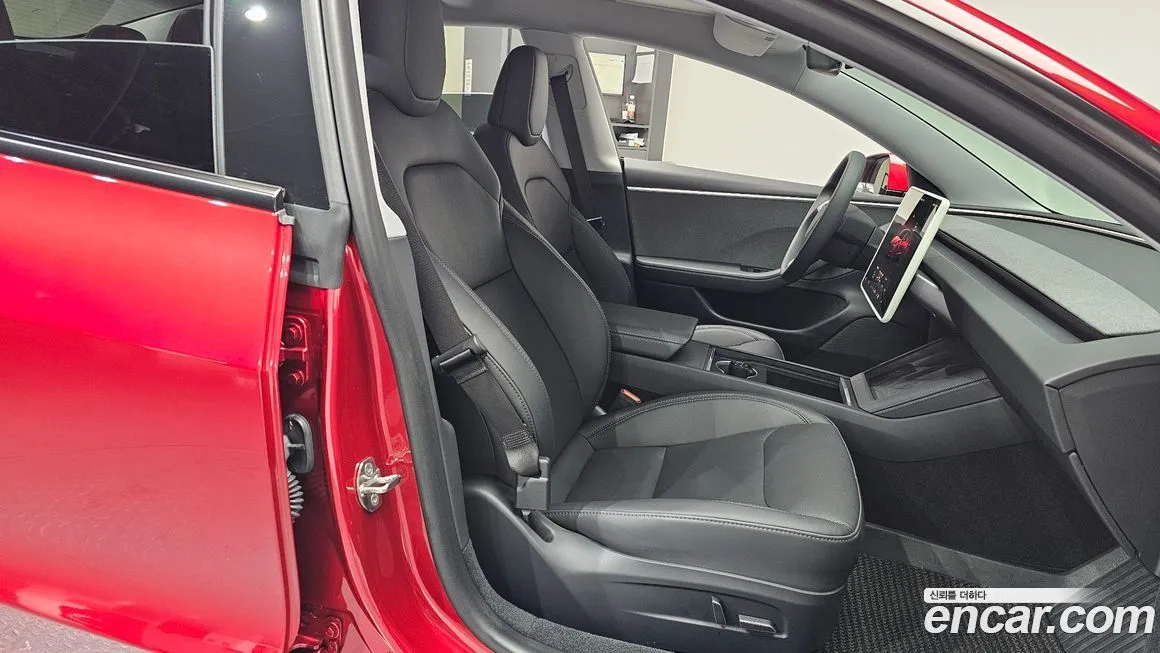 Tesla Model 3 2024 из KR, фото 10