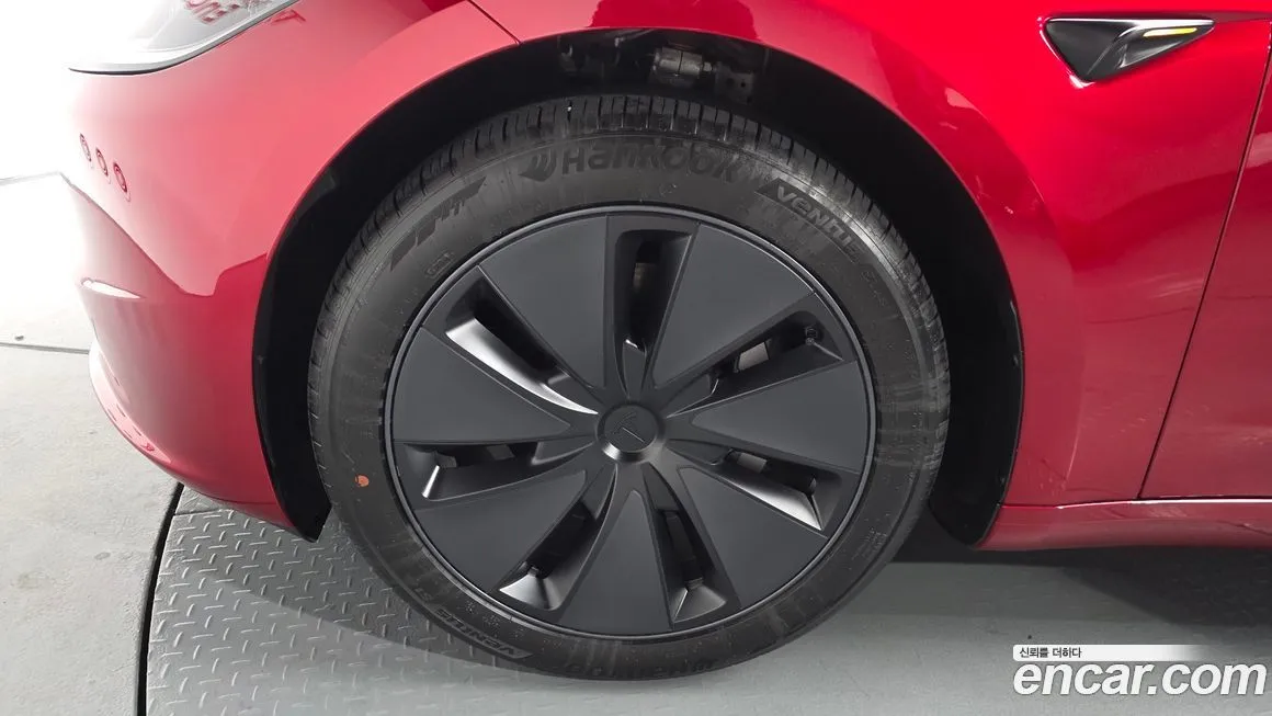 Tesla Model 3 2024 из KR, фото 5