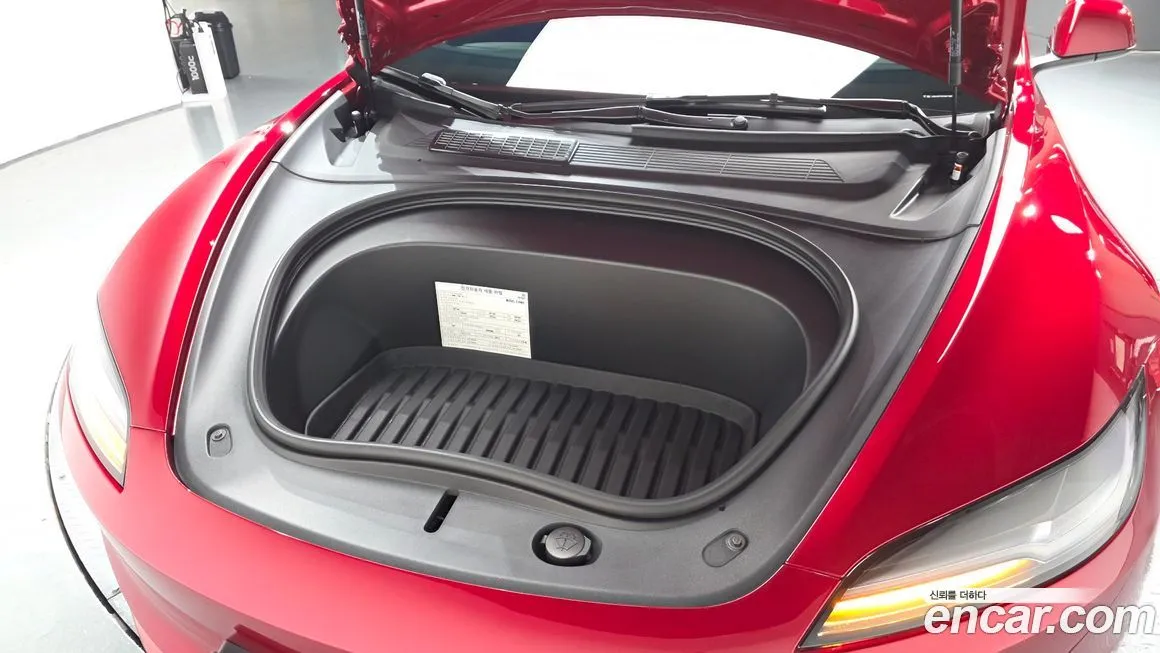 Tesla Model 3 2024 из KR, фото 6