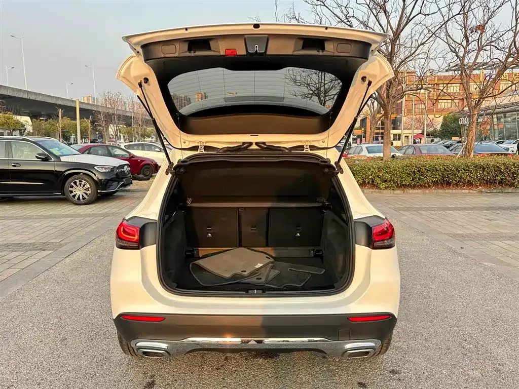 Mercedes-Benz GLA 2023 из CN, фото 2