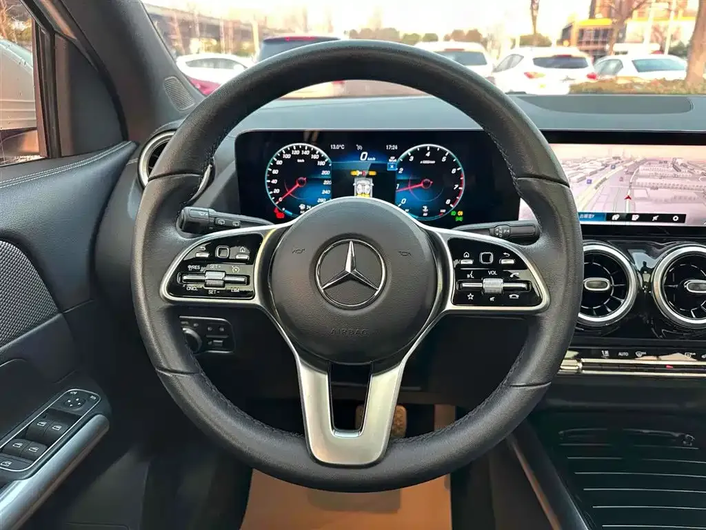 Mercedes-Benz GLA 2023 из CN, фото 5