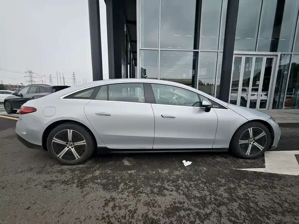 Mercedes-Benz EQS 2023 из CN, фото 2