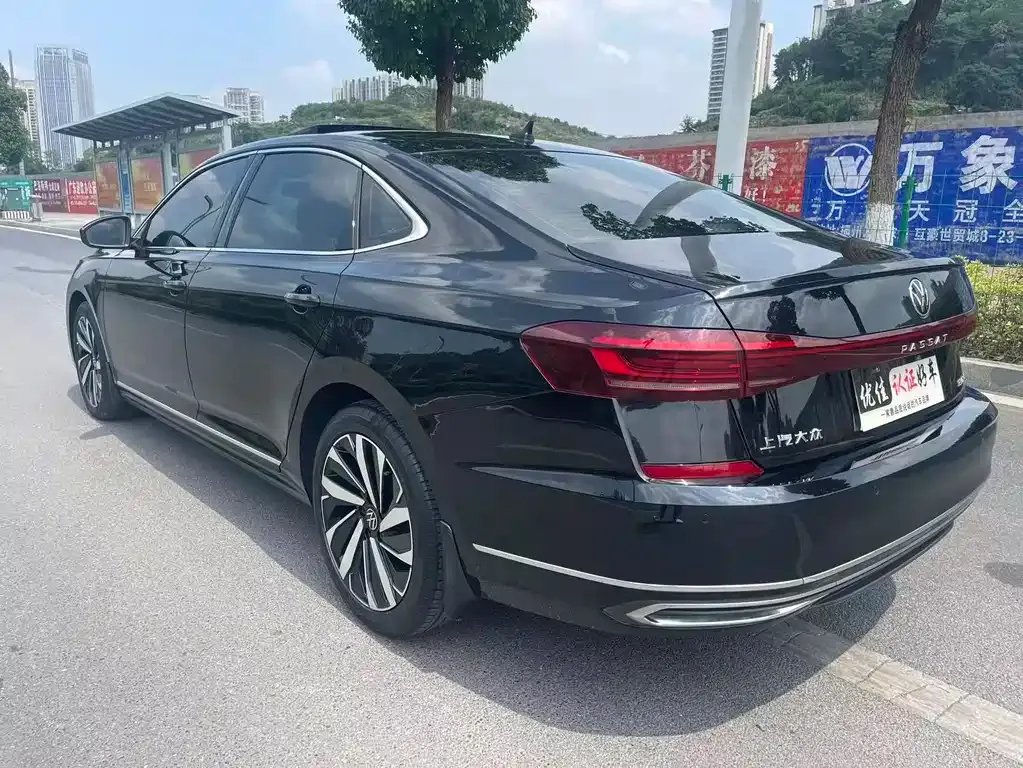 Volkswagen Passat 2022 из CN, фото 10