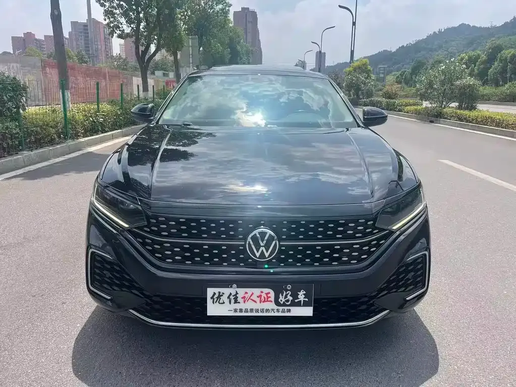 Volkswagen Passat 2022 из CN, фото 2