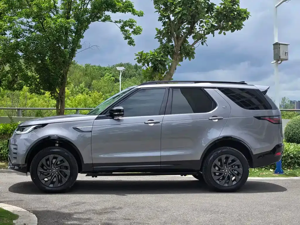 Land Rover Discovery 2023 из CN, фото 5