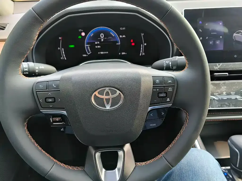 Toyota Avalon 2025 из CN, фото 5