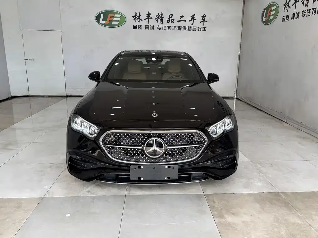 Mercedes-Benz E-Class 2024 из CN, фото 3