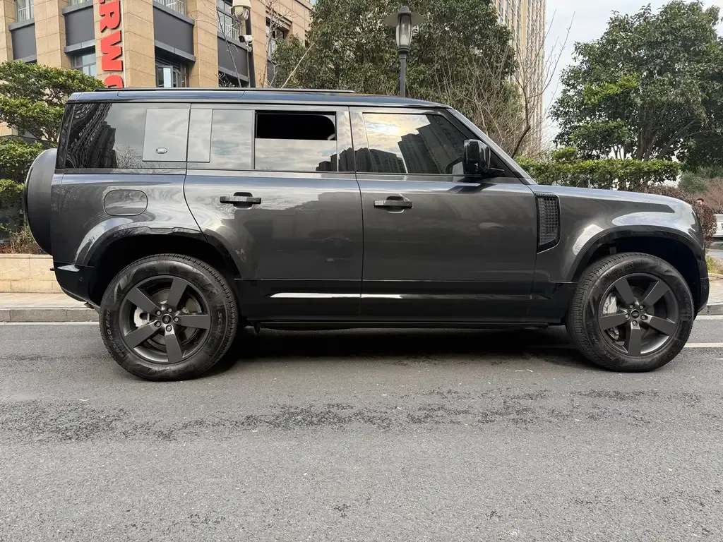 Land Rover Defender — фото 2