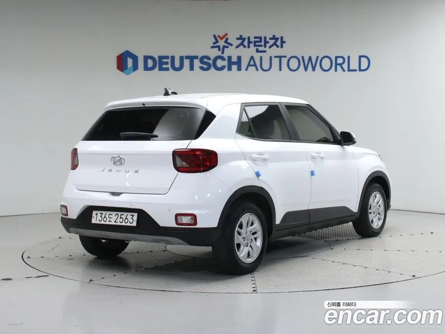 Hyundai Venue 2023 из KR, фото 2