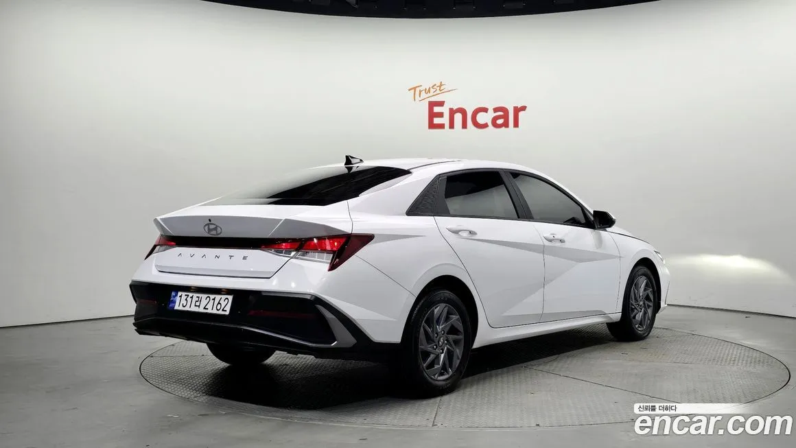 Hyundai AVANTE 2024 из KR, фото 2