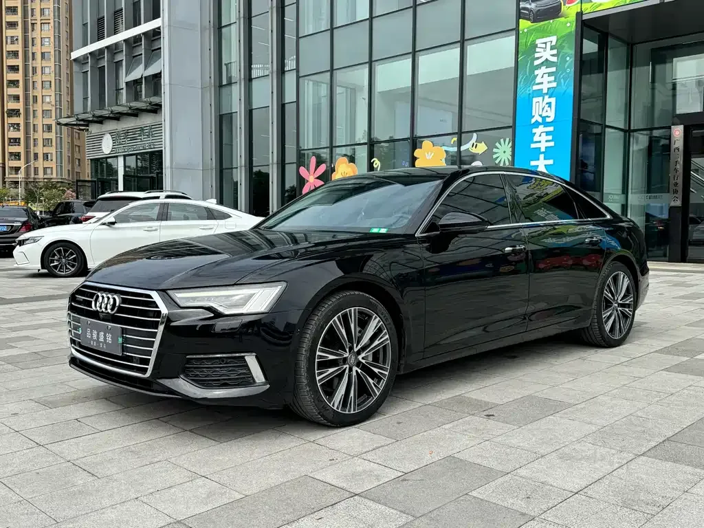 Audi A6L 2021 из CN, фото 1
