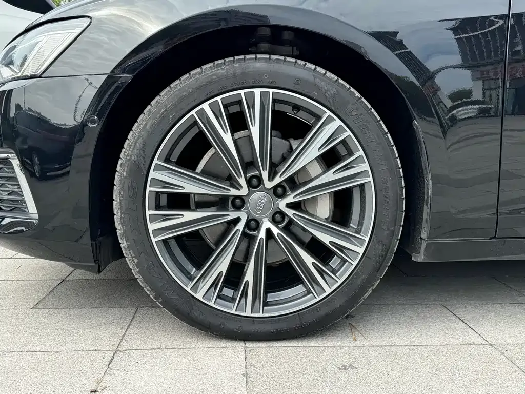Audi A6L 2021 из CN, фото 10