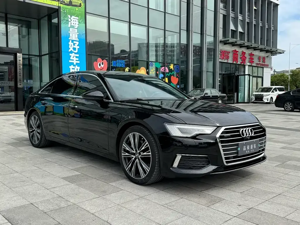 Audi A6L 2021 из CN, фото 2