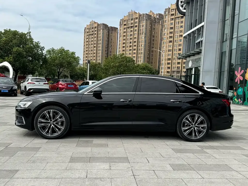 Audi A6L 2021 из CN, фото 4