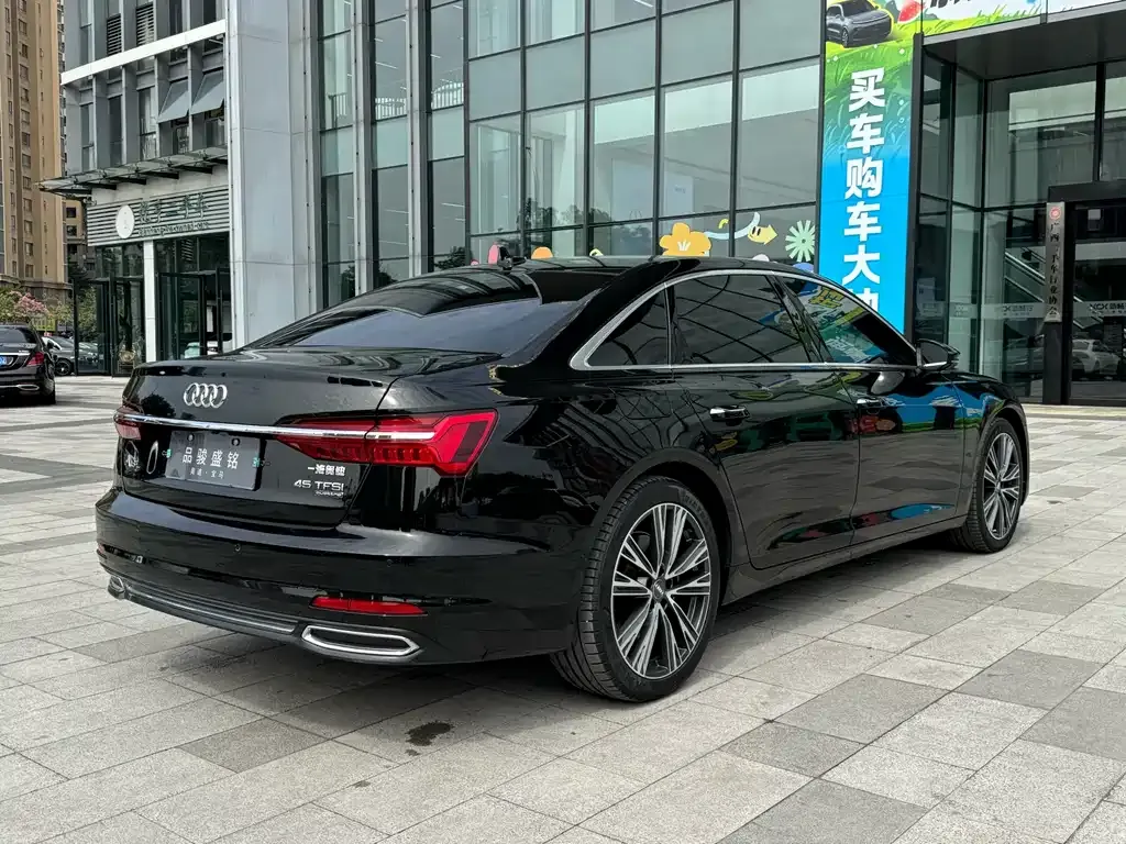 Audi A6L 2021 из CN, фото 7