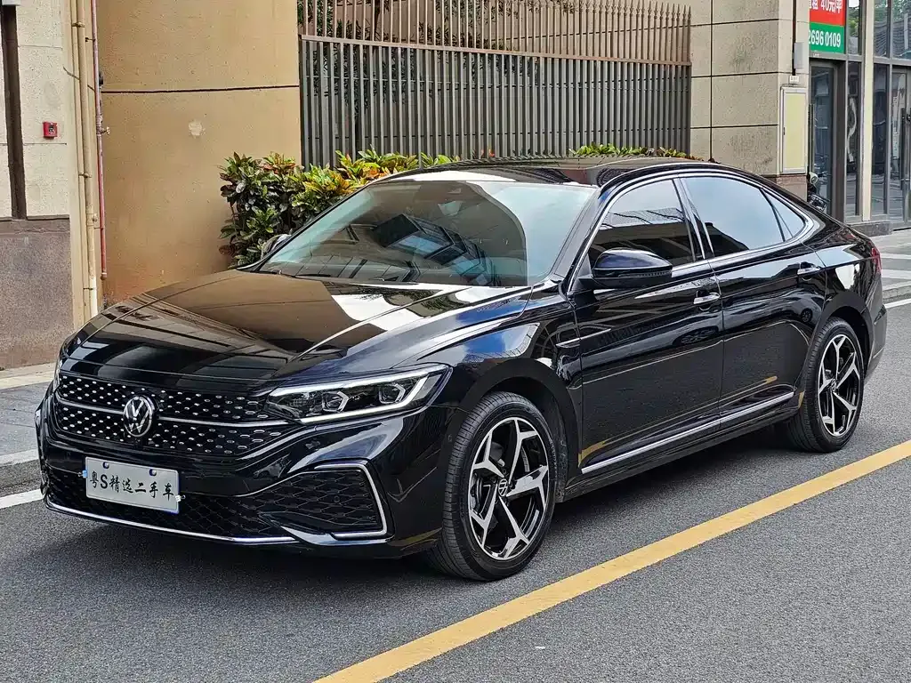 Volkswagen Passat 2024 из CN, фото 1