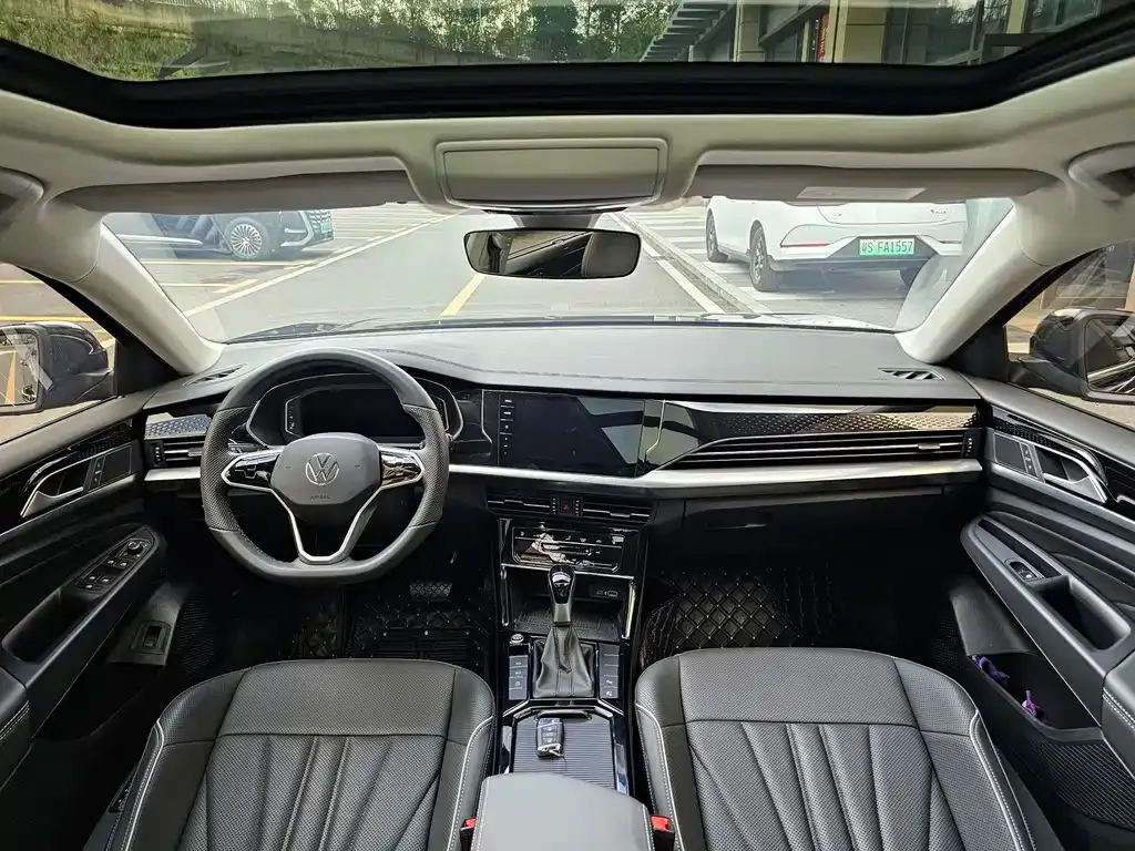 Volkswagen Passat 2024 из CN, фото 8