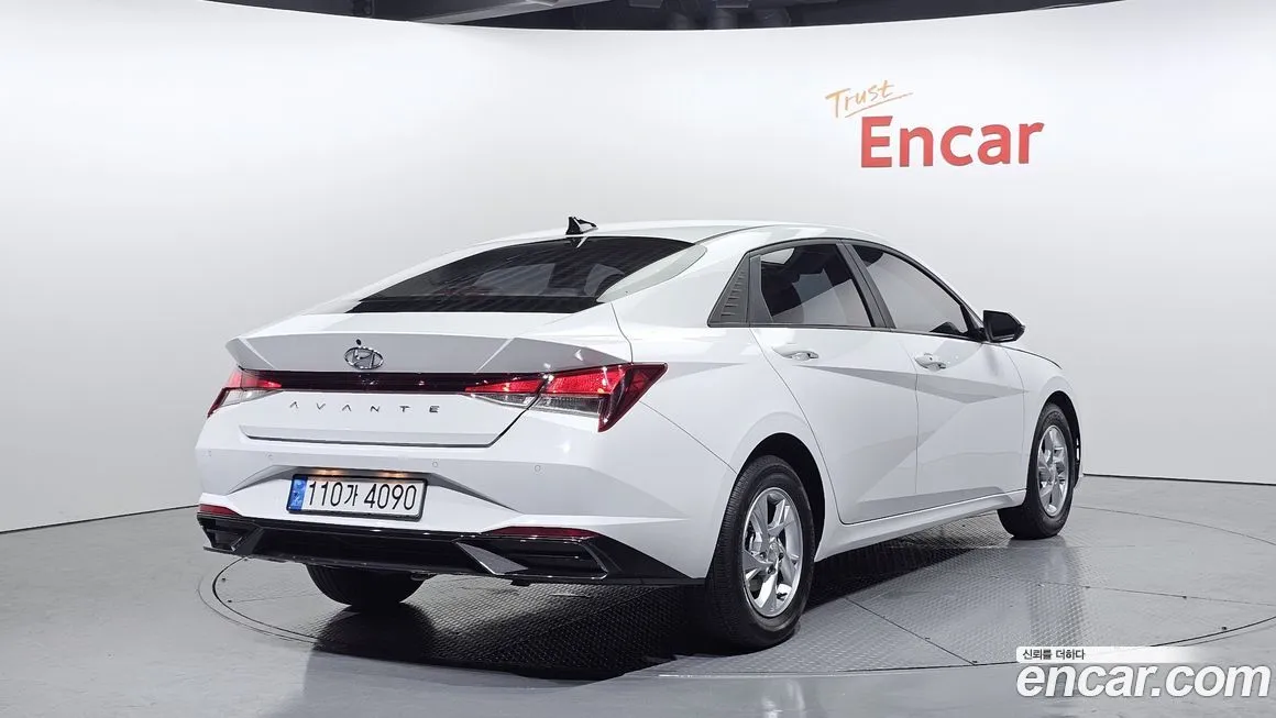 Hyundai AVANTE 2021 из KR, фото 2