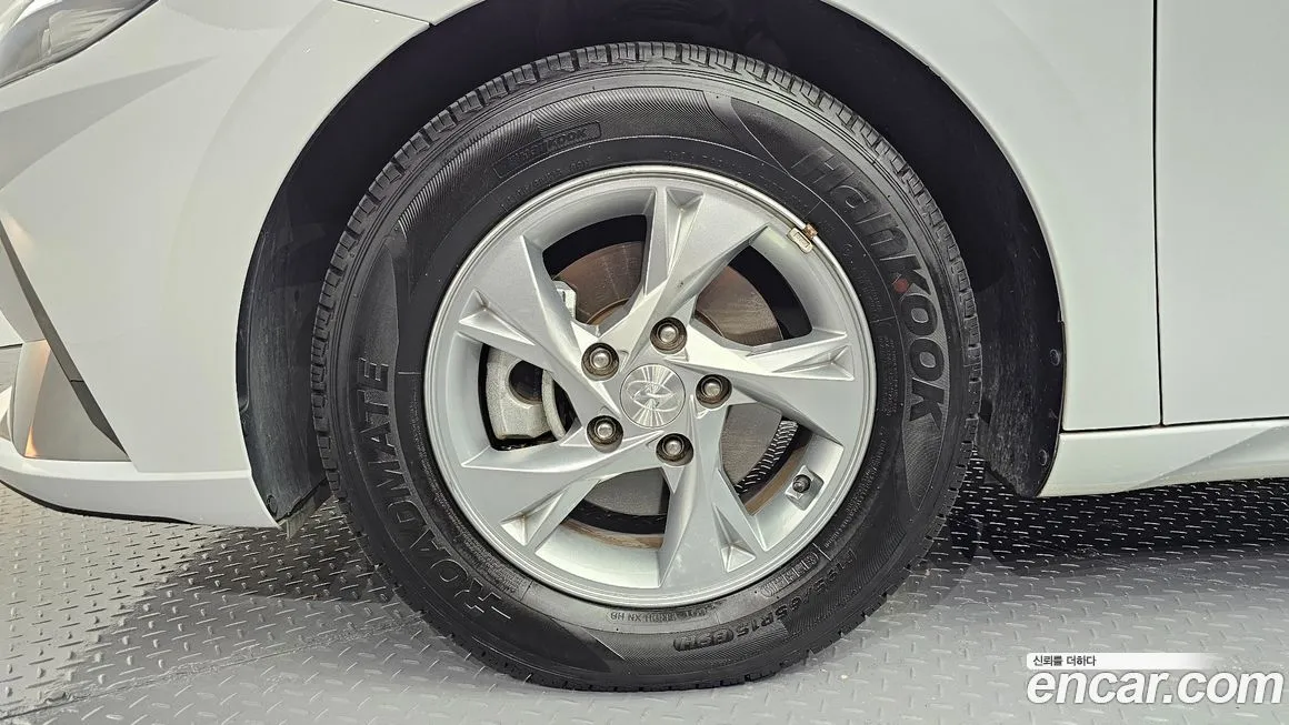 Hyundai AVANTE 2021 из KR, фото 5