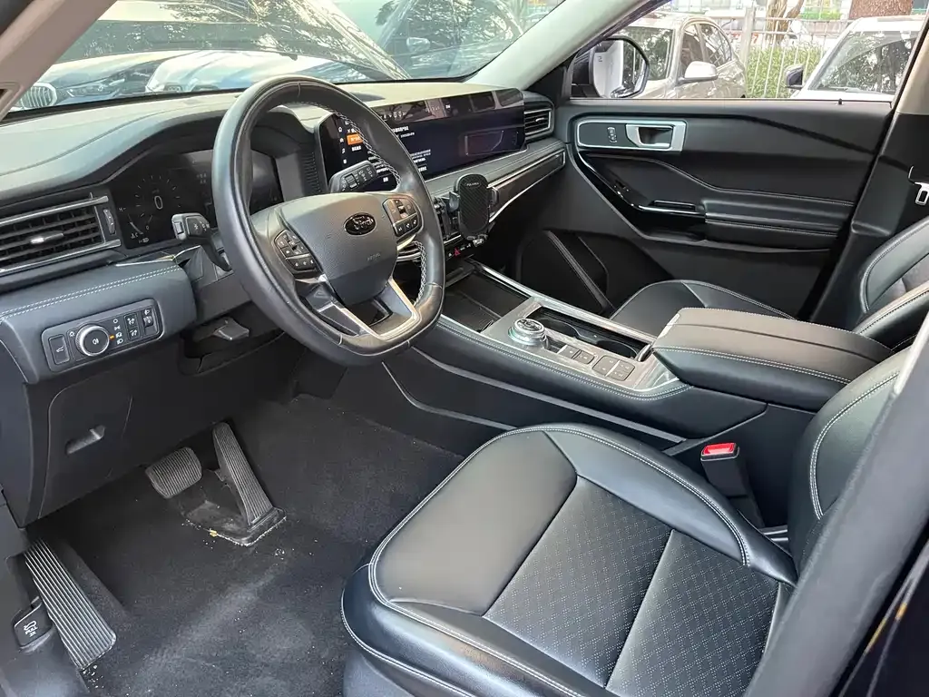 Ford Explorer 2024 из CN, фото 6