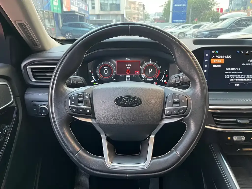 Ford Explorer 2024 из CN, фото 7
