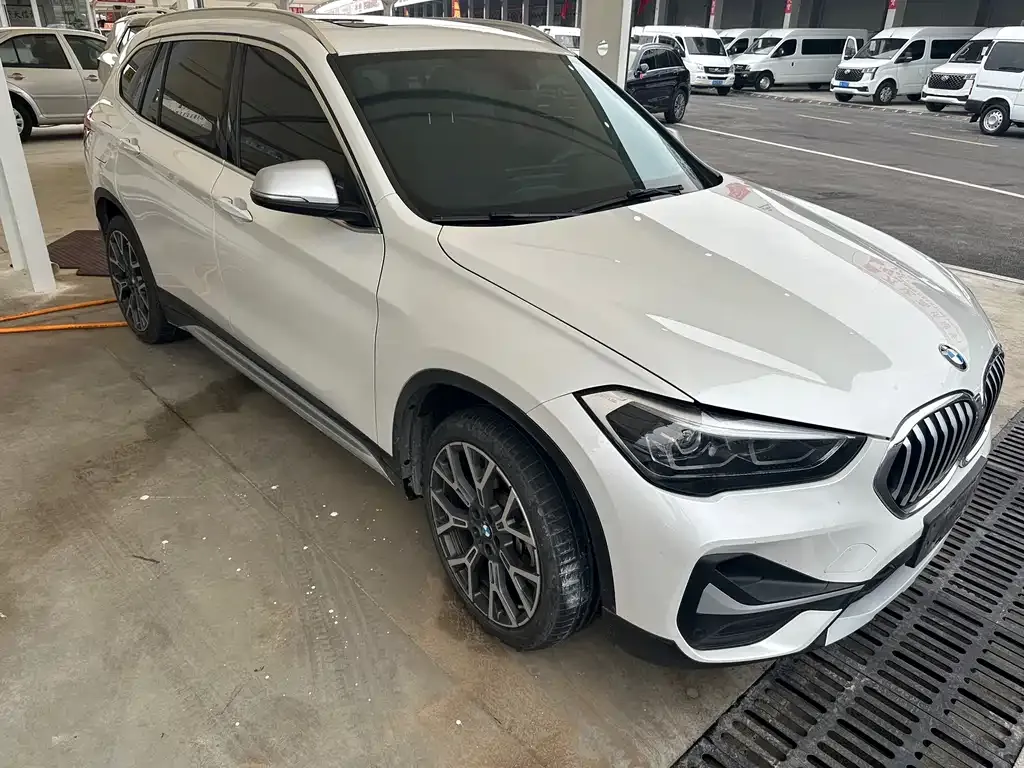 BMW X1 2021 из CN, фото 3