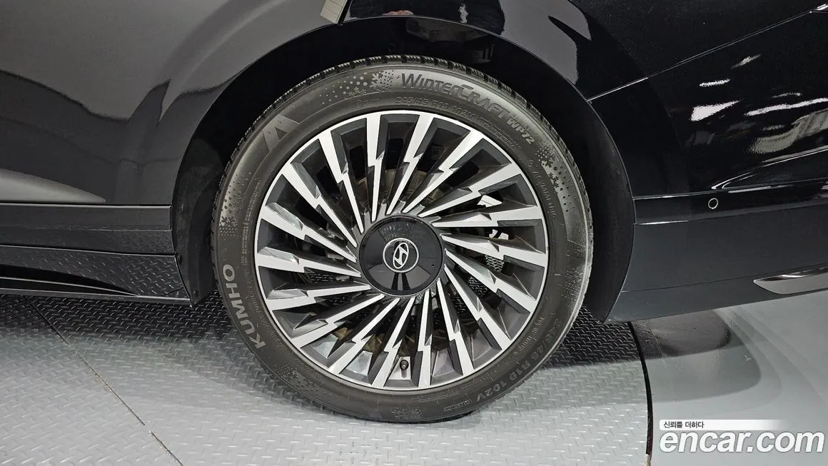 Hyundai Grandeur 2023 из KR, фото 5