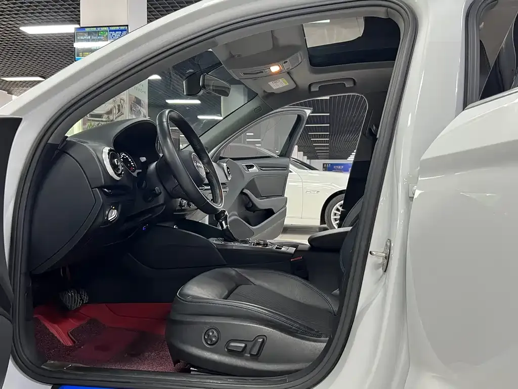 Audi A3 2021 из CN, фото 7