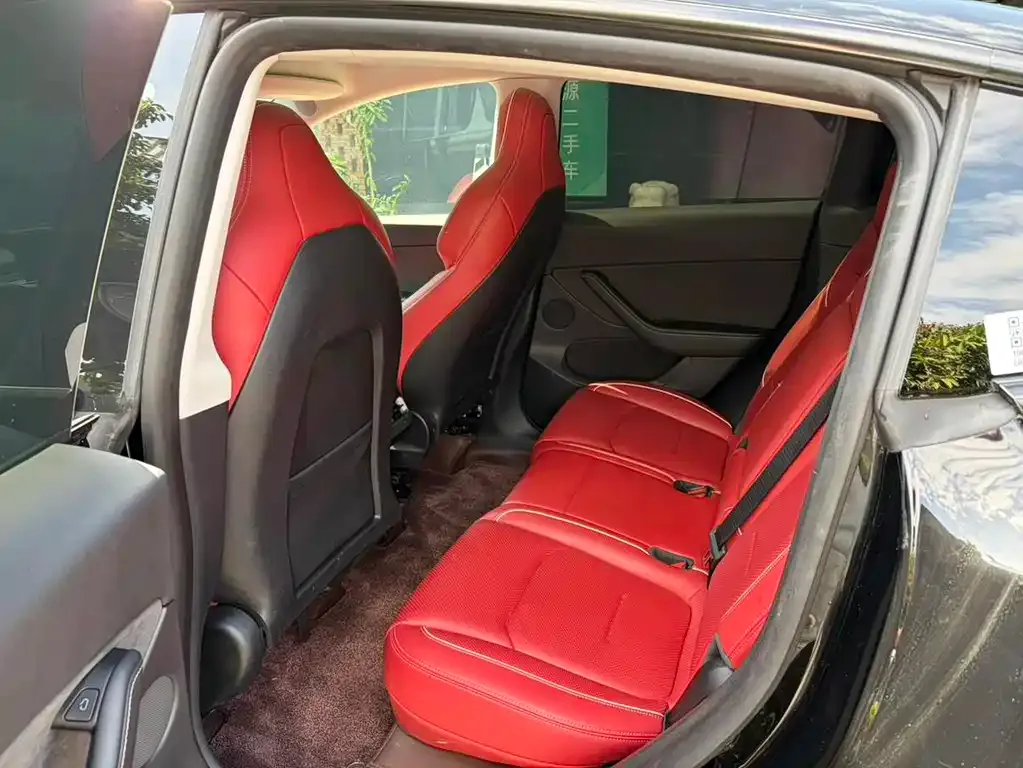 Tesla Model Y 2024 из CN, фото 8