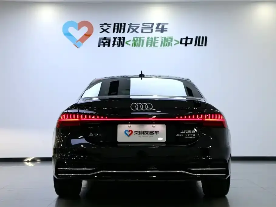 Audi A7L 2024 из CN, фото 5