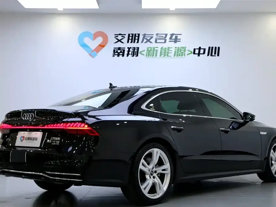 Audi A7L 2024 из CN, фото 6